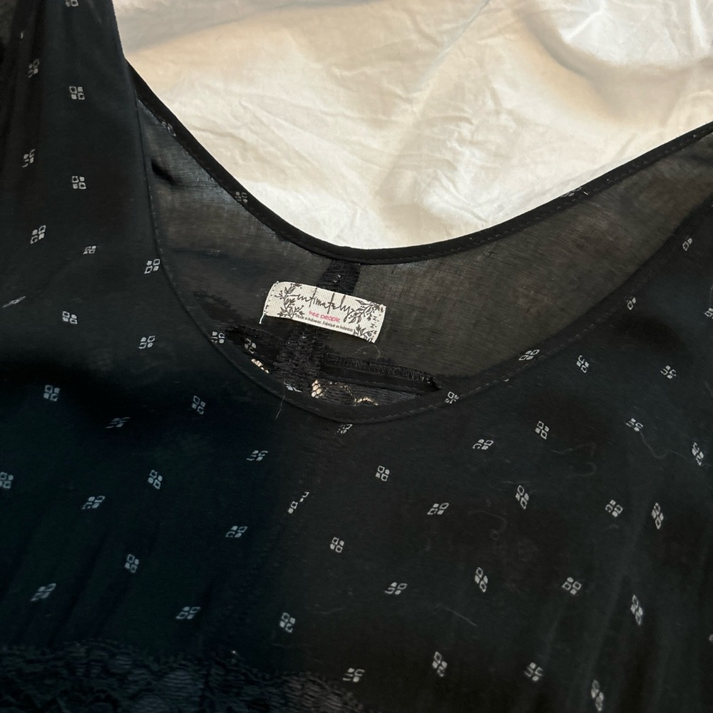 Free People - Picture 3 of 4